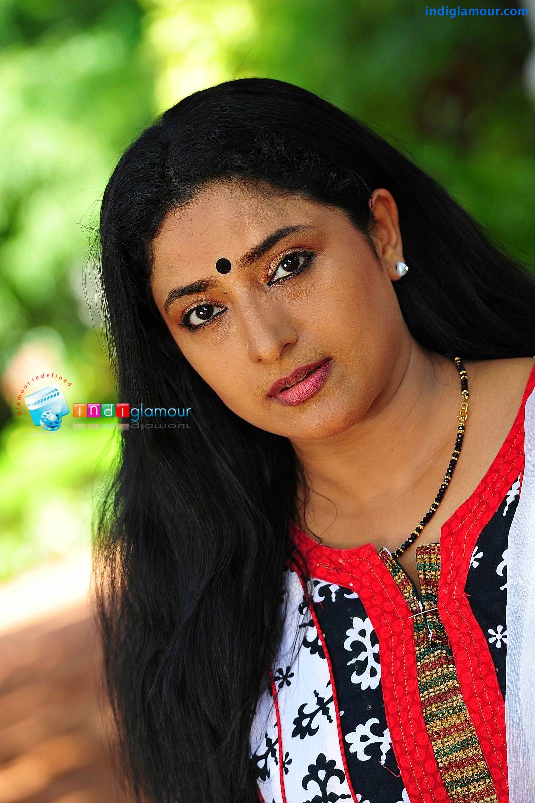malayalam tv serial actress praveena malayalam